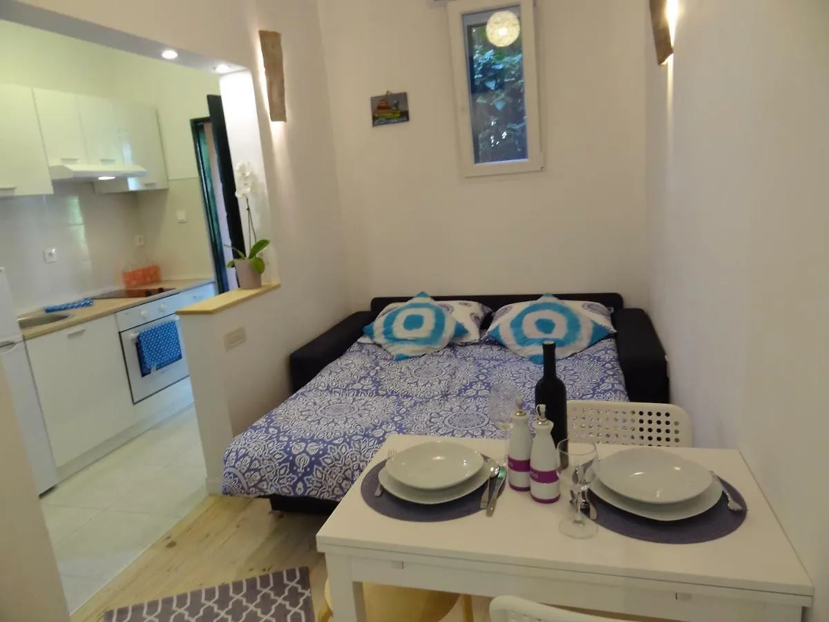 Apartment Bezic Kastela Croatia