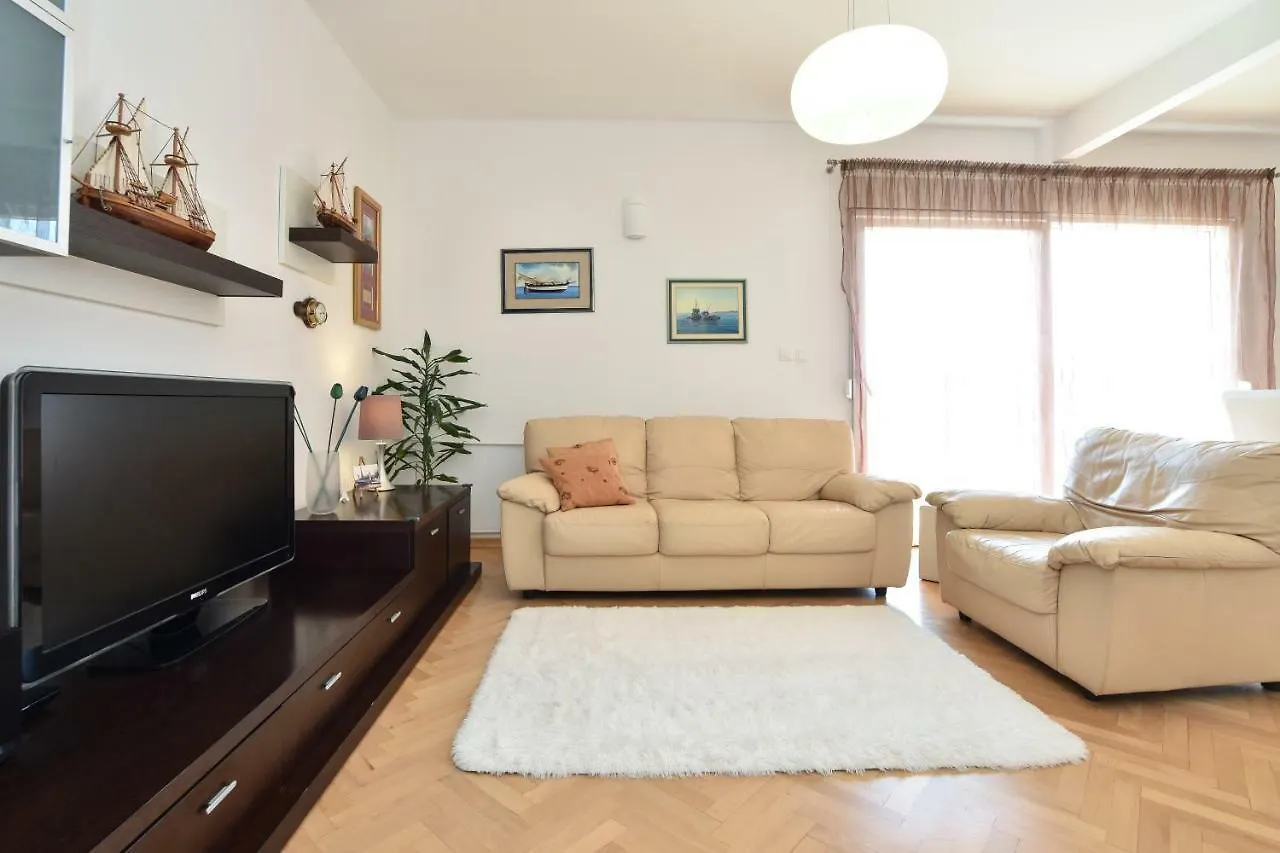 Apartment Bezic Kastela