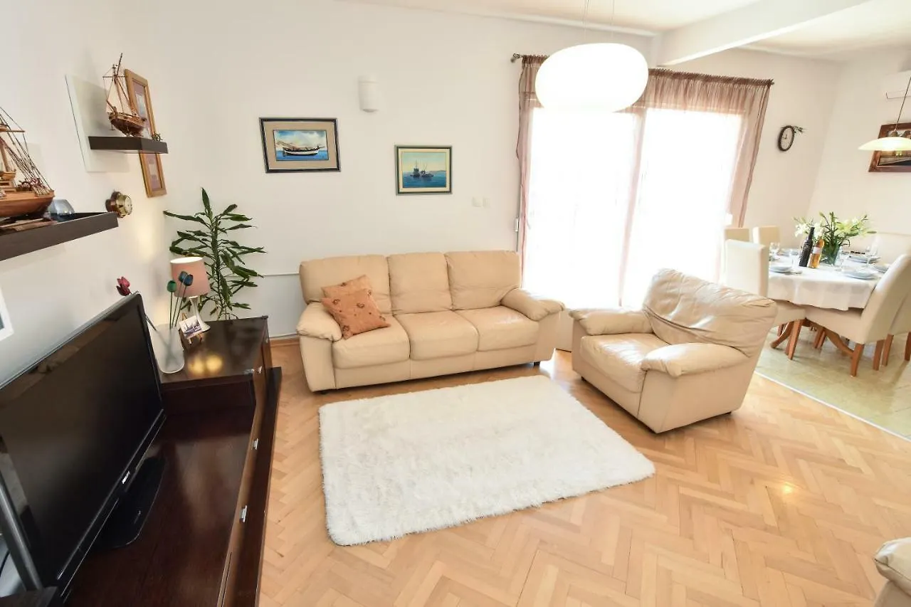 Apartment Bezic Kastela