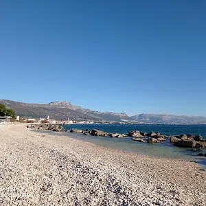 Apartment Barba Luka, Near Beach, Beautiful Views, Kastela